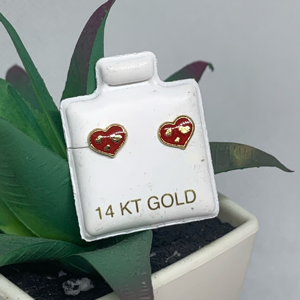 ♥️14k Heart Earrings - Picture 4 of 6